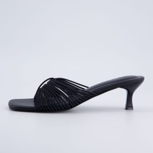 Quiz Kitten Heels
